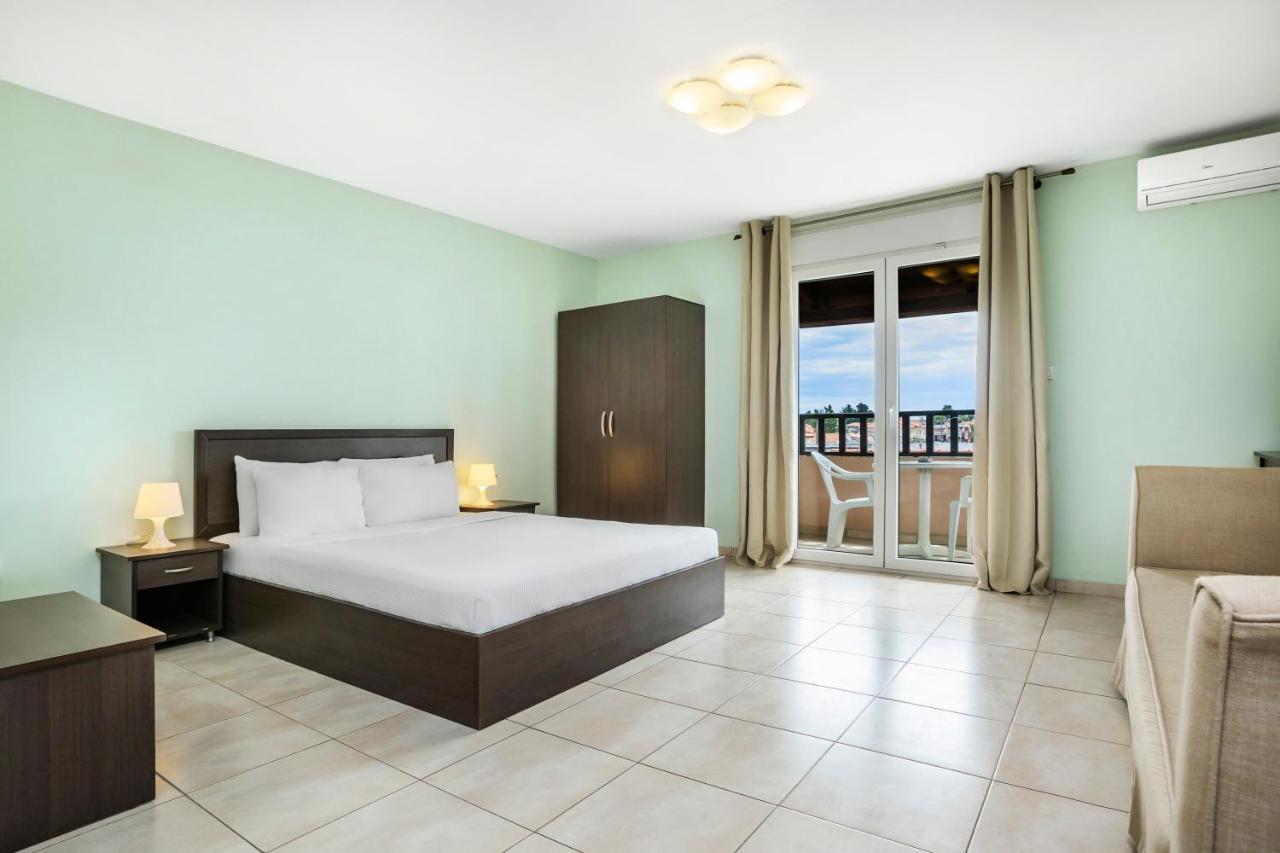 Hotel Poseidon เปฟโกโฮรี ภายนอก รูปภาพ
